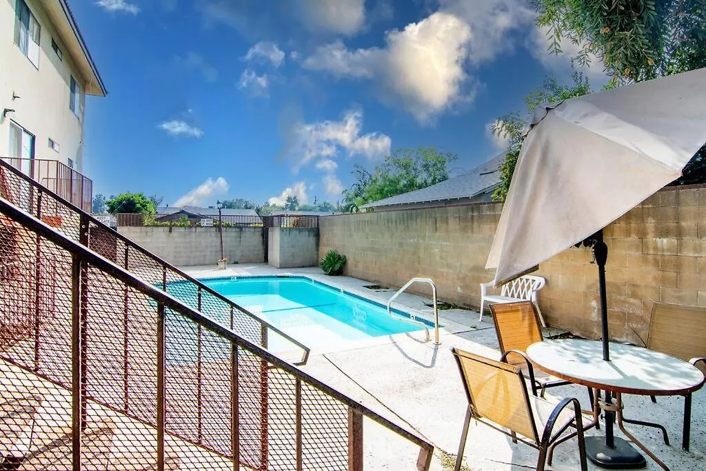 2Br Plus Bonus Room And Pool Access Near Universal Studios Los Angeles United States